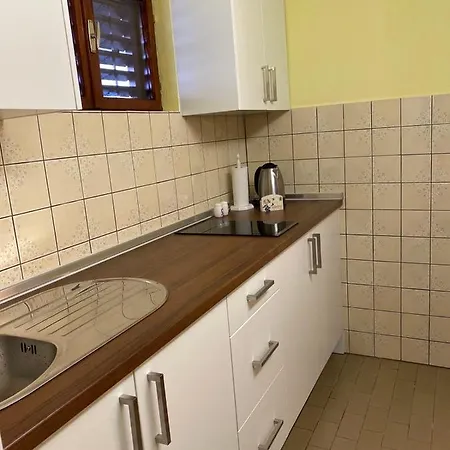Vikendica Retro House *
